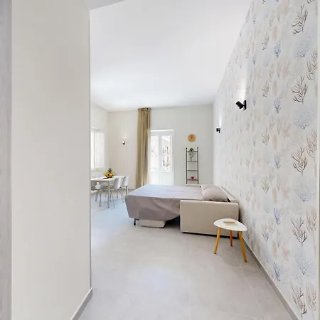 Jolanda Sea Breeze Apartamento *