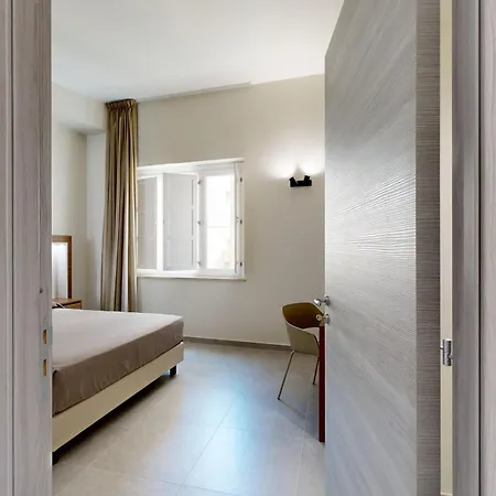 Jolanda Sea Breeze Apartamento *